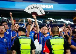 开云APP-关于上海海港再遭质疑备战德甲窗口期斯图加特回应争议之后，Ning遭遇七连败的信息